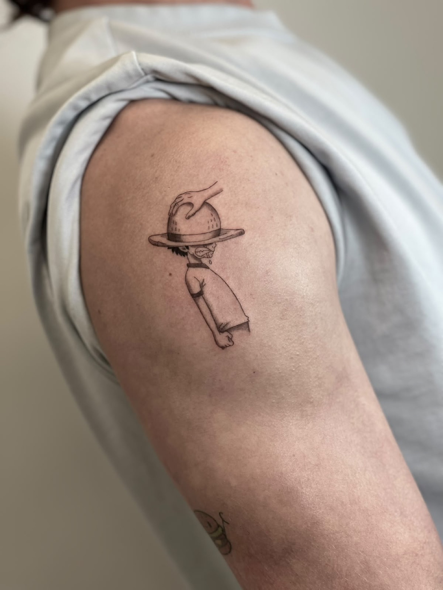 Fineline-Tattoo von Jeanine, Atelier 7 Freudenberg