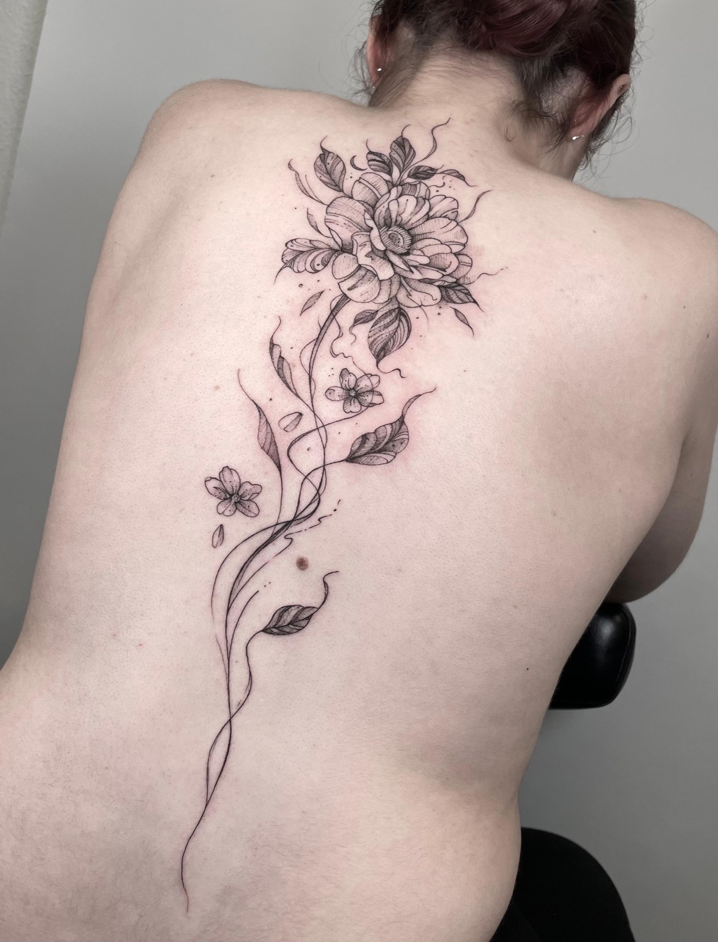 Fineline-Tattoo von Sergio, Atelier 7 Freudenberg