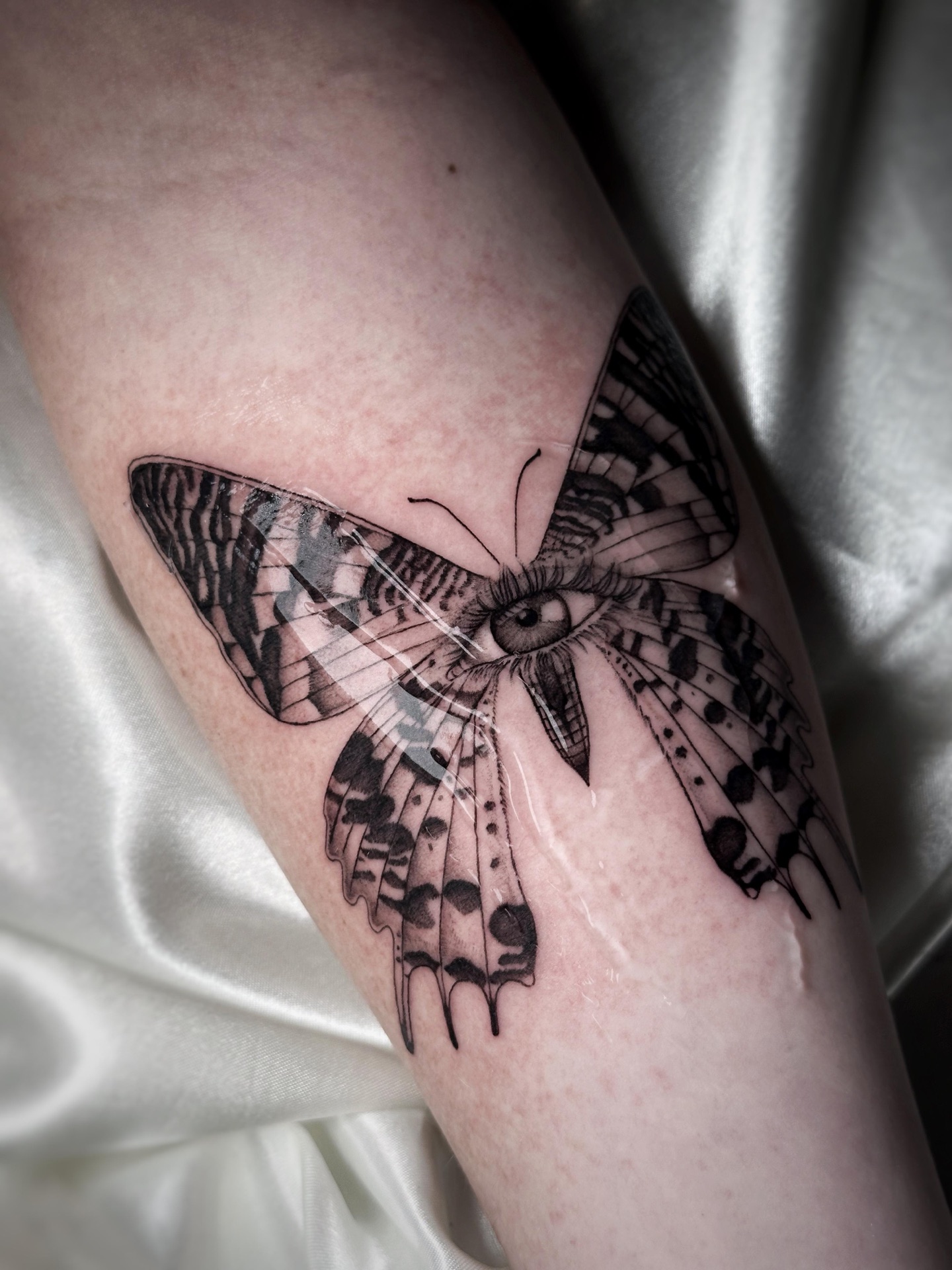 Blackwork-Tattoo von Silvia, Atelier 7 Freudenberg