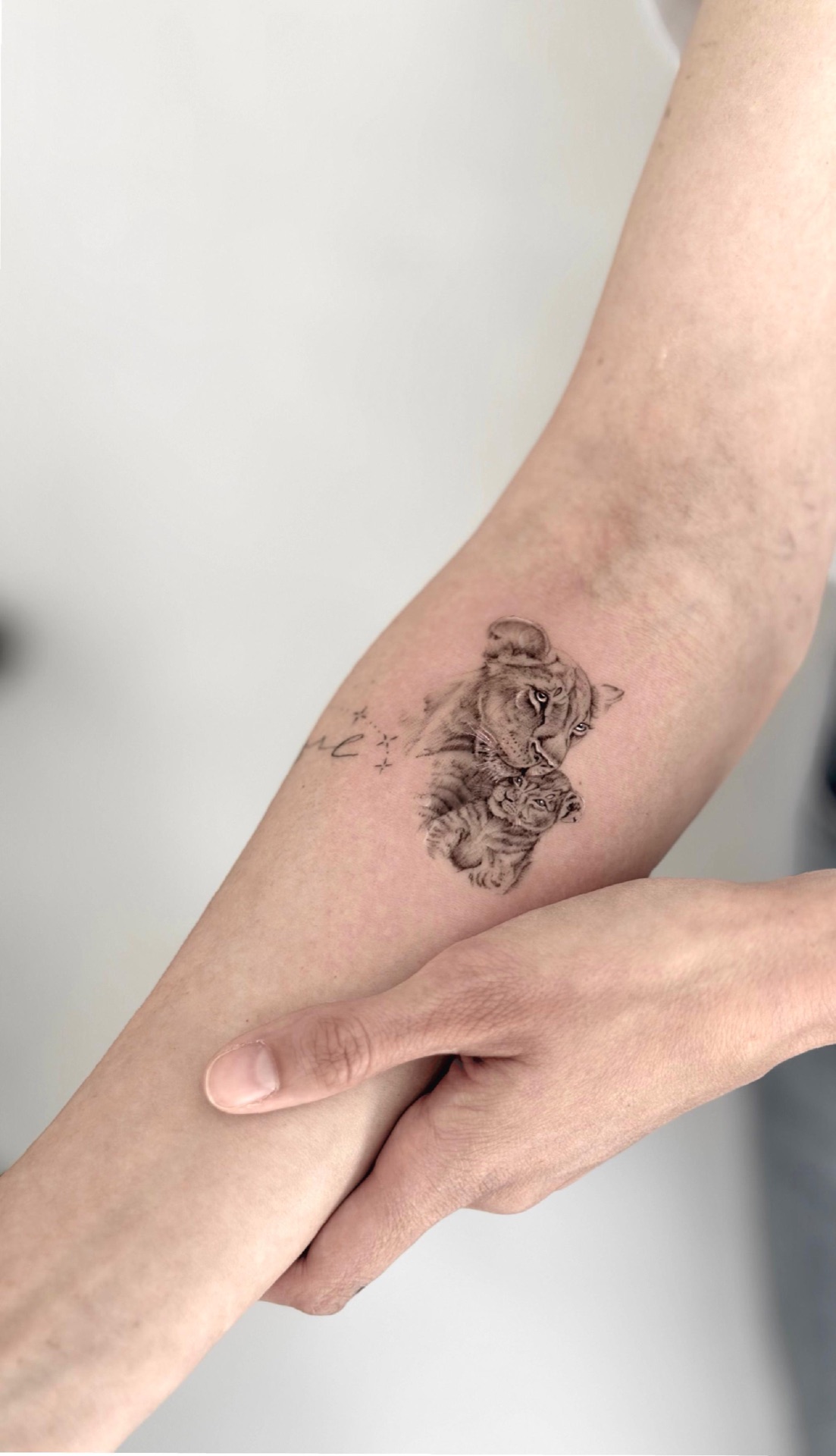 Fineline-Tattoo von Steffi, Atelier 7 Freudenberg