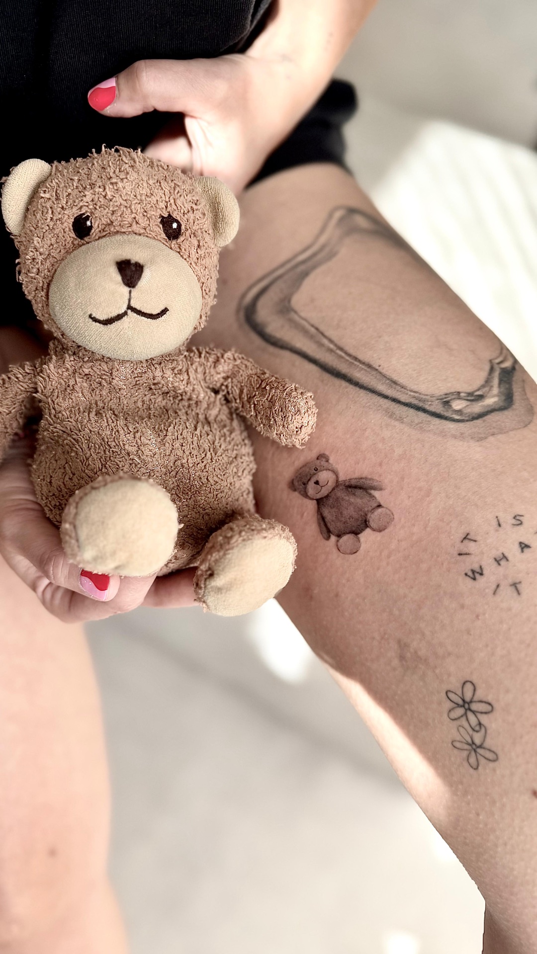 Fineline-Tattoo von Steffi, Atelier 7 Freudenberg